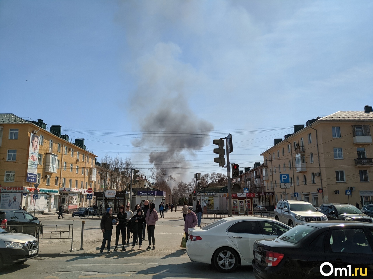 Пожар в омске на маркса. Омск левобережье. Пожар на Камкова 23.09 Омск.