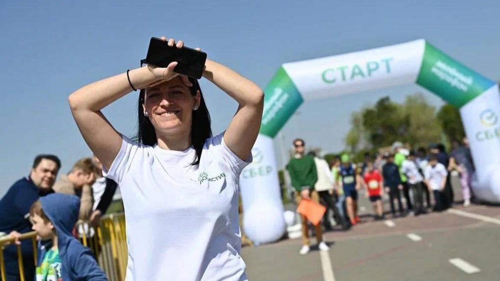 Сбер открыл регистрацию на «Зелёный марафон» в Омске