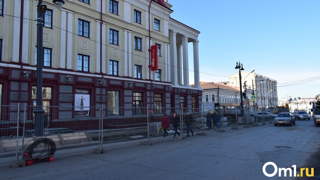 В Омске ищут управляющего отеля Hilton с зарплатой в 100 тысяч рублей