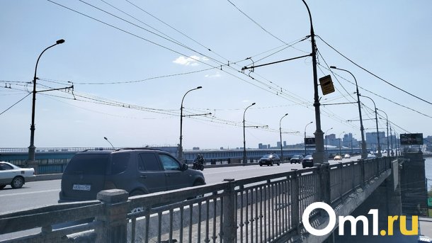 Камера на Октябрьском мосту в Новосибирске по ошибке выписала 25 штрафов автомобилистам