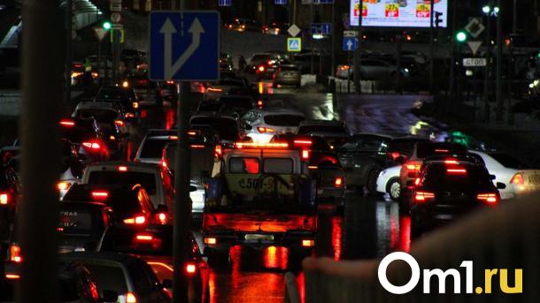 Омск сковали семибалльные пробки