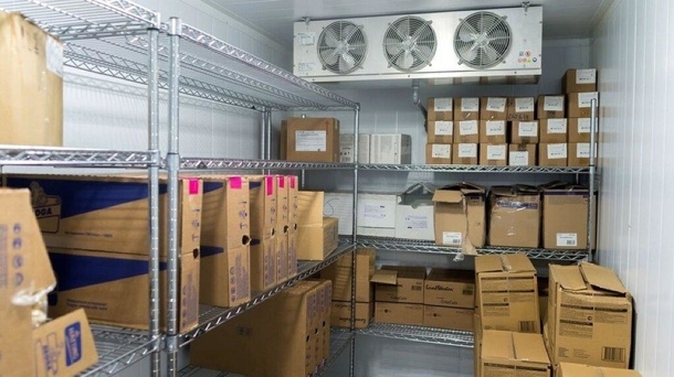 Детский омбудсмен в Новосибирской области взяла на контроль ситуацию с запертым в холодильнике ребёнком