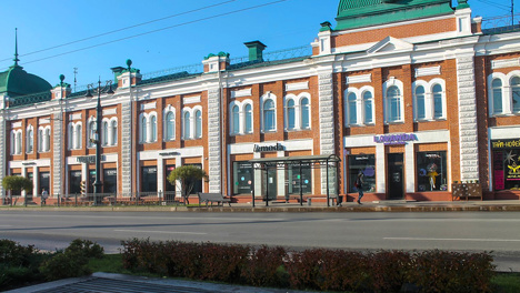 Улицу Ленина в Омске хотят заставить летними верандами
