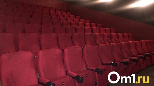 Омичей пригласили в «Первый страшный кинотеатр» для просмотра фильмов ужасов