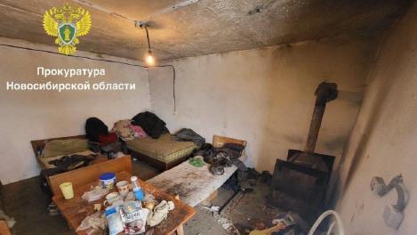 Отец и сын держали в рабстве троих новосибирцев — двоим удалось сбежать