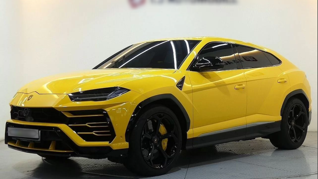 В Новосибирске продают автомобиль Lamborghini за 19,6 миллиона рублей