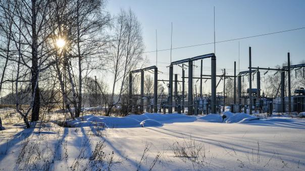 В Омской области энергетики усиливают меры безопасности на объектах