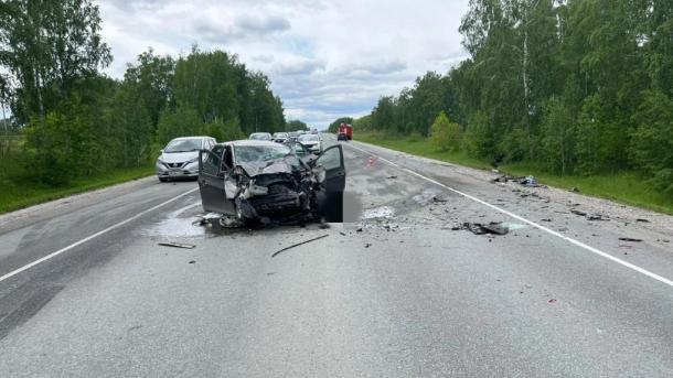 Женщина погибла в ДТП с четырьмя автомобилями под Новосибирском