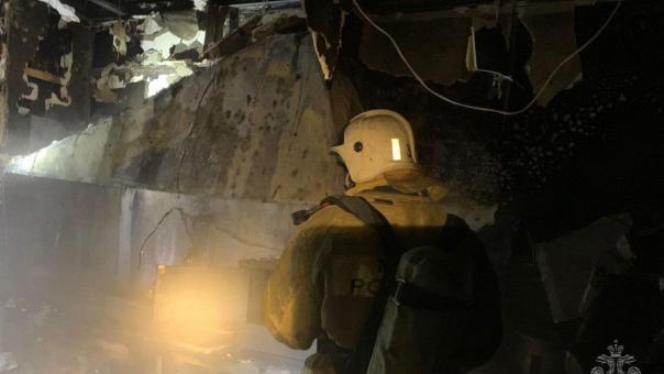 В Ленинском округе Омска загорелся трёхэтажный дом