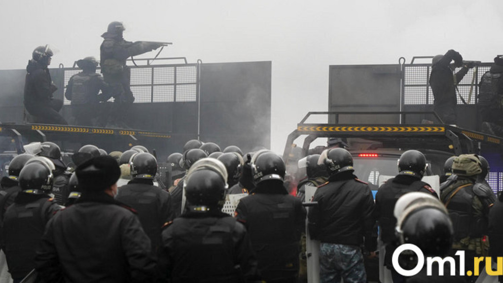 В четырёх городах Казахстана освободили все захваченные протестующими административные объекты