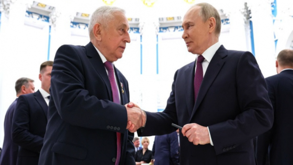 Депутат из Новосибирска стал Героем Труда