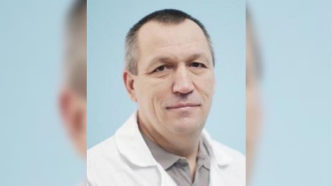 «Они шли пешком на кладбище»: попутчик погибшего в Новосибирске таксиста попал на камеру видеонаблюдения