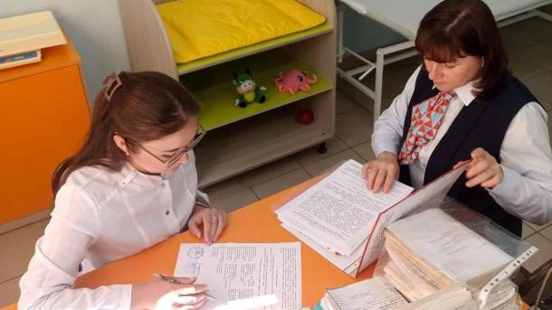 Покроет зарплату и обучение: омским работодателям выплатят компенсацию за приём молодых сотрудников