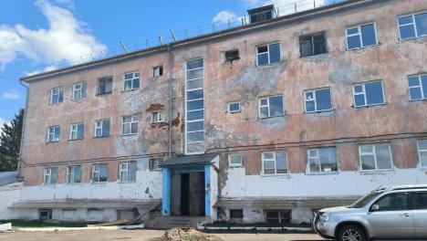 В Омской области прокуратура обнаружила серьёзные нарушения в ремонте интерната