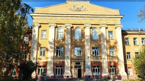 На складе НГАСУ в Новосибирске произошло задымление из-за азотной кислоты