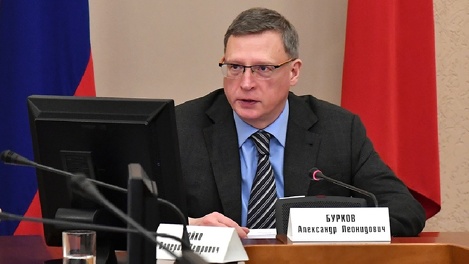 Бурков поручил защитить омичей от пожаров, вызванных аномальным холодом