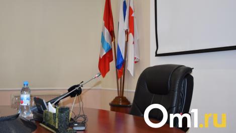 В Омской области главу села отправили в отставку из-за покупки акций