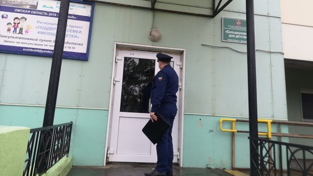 Прокуратура: Случай издевательств в Большеуковском детдоме мог быть не единичным