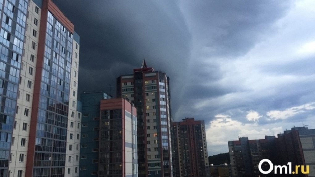 Гром и молния: новосибирские синоптики объявили штормовое предупреждение