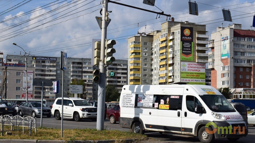 Из-за цен на бензин омские маршрутчики пересмотрят тариф на проезд