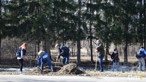 Омский регоператор продолжит судиться из-за отказа вывозить отходы после проведения субботников