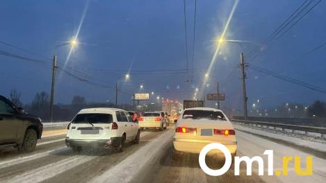 В Омске усилили контроль на дорогах из-за непогоды