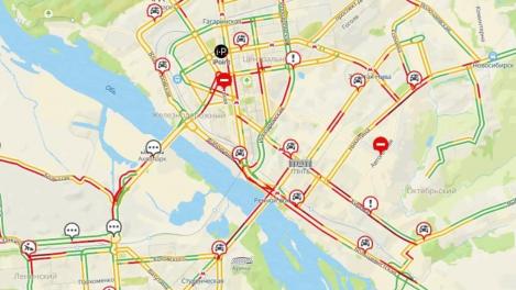 В день планируемой сдачи четвёртого моста пробки достигли 10 баллов в Новосибирске