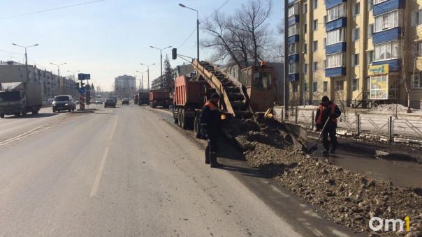Омские дороги активно готовят к приходу весны