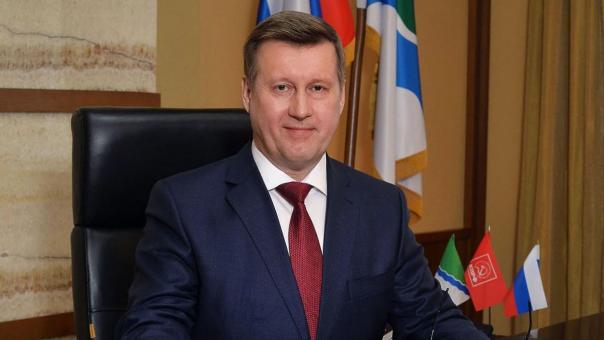 Встречи с мэром Локтем через суд добился независимый депутат Картавин