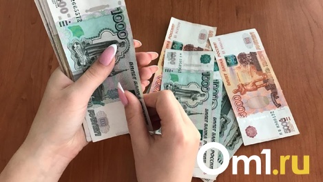 Подарила 90 тысяч. Омичке навязали дорогой опционный договор при покупке машины