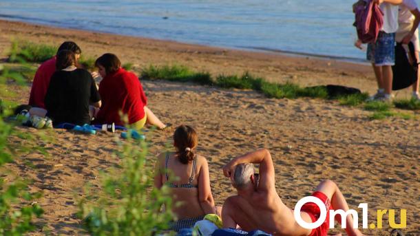 В Омске из-за жары участились вызовы скорой к хроническим больным