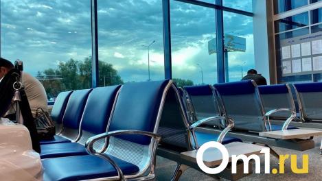 В Омском аэропорту заработала вторая платная парковка