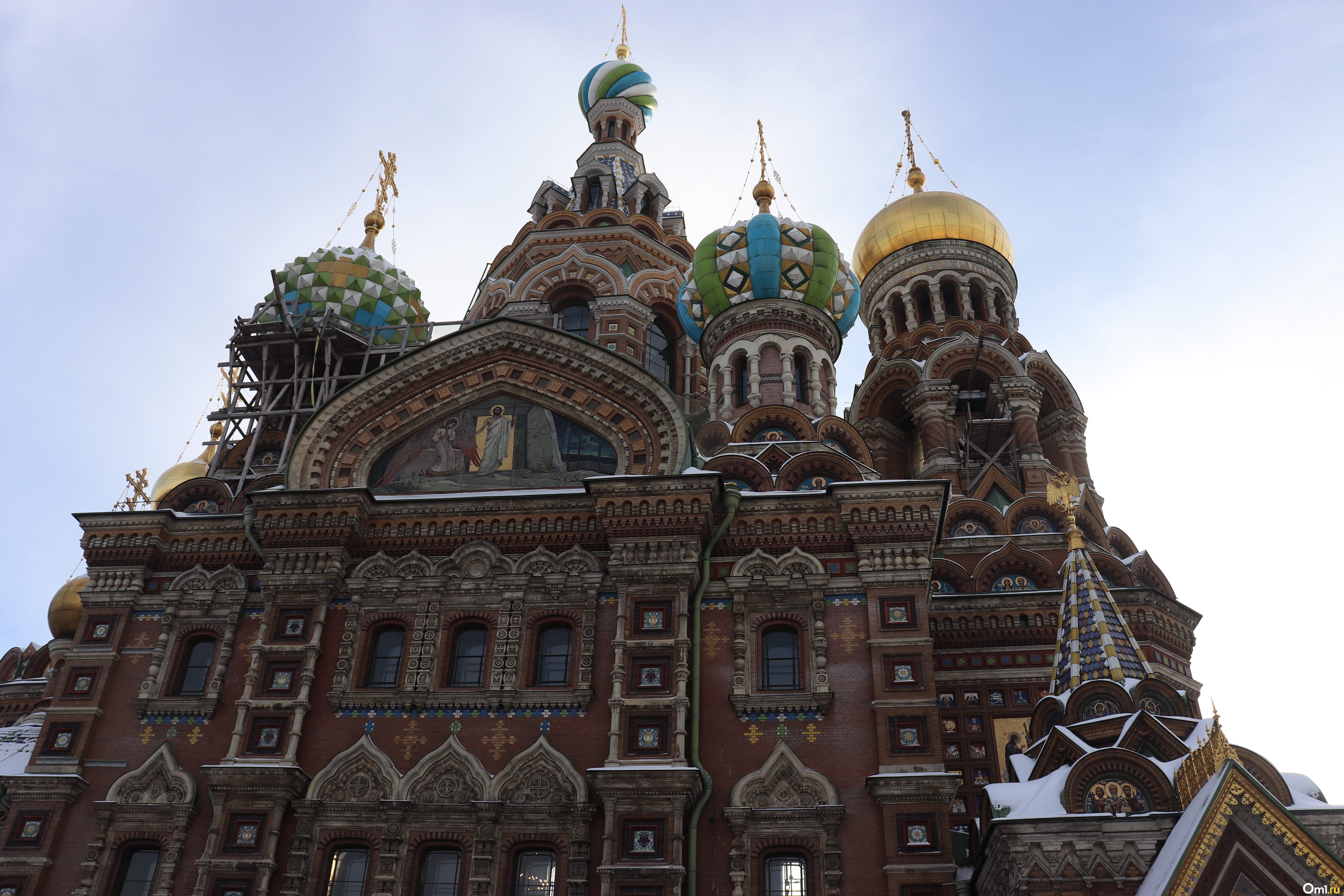 Храм с разноцветными куполами в Санкт-Петербурге. Храм Спаса на крови 1997. Сад возле Спаса на крови Санкт-Петербург. Новый собор в Питере 360 куполов.