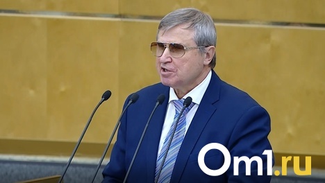 «Между смертью и недовольством». Омский политик оценил решение властей отказаться от ковидного карантина