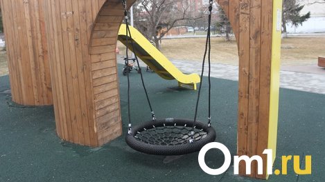 В Омске сирота взял кредит, чтобы попасть в семью