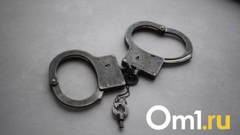 В Омске осуждённый напал на врача и держал её в заложниках