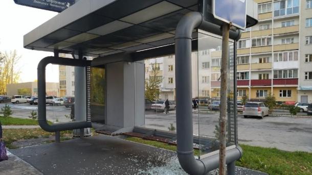 «Не готовы к развитию»: в Новосибирске разгромили три «умные» остановки