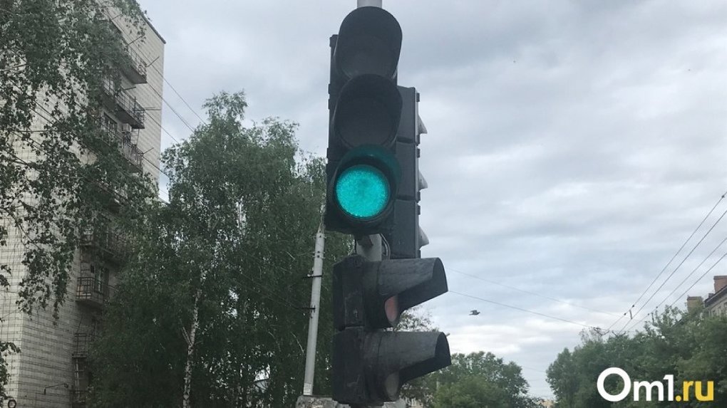 Три светофора в самом центре Омска начнут работать по-новому