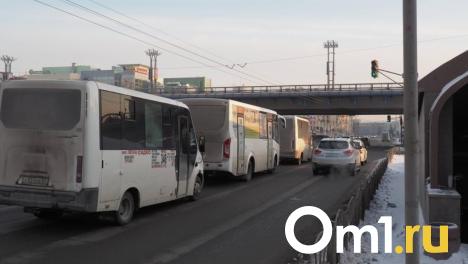 Омским ветеранам ВОВ разрешат 10 дней бесплатно ездить на маршрутках