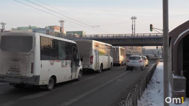 Омским ветеранам ВОВ разрешат 10 дней бесплатно ездить на маршрутках