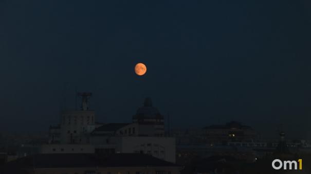 Омичи сегодня ночью смогут наблюдать уникальное астрономическое явление