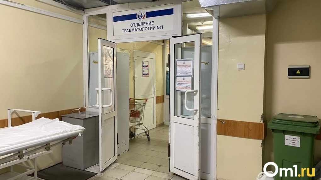 Жительница Новосибирска умерла из-за забытой во время операции медицинской салфетки
