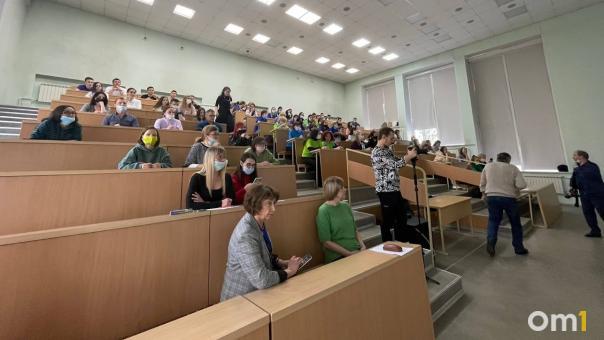 В омских вузах планируют ввести курс по военной подготовке