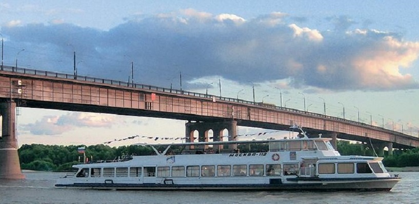Движение по Ленинградскому мосту открыли раньше срока