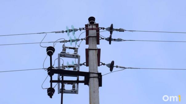Омичам напомнили, куда звонить в случае отключения электроэнергии