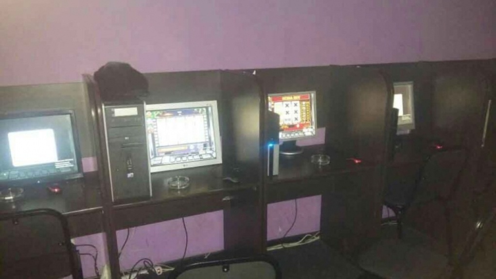 Зал игровых автоматов в ангарске. Ржд открыли игровой клуб. Игровой клуб залы кооператива. Ржд открыли игровой клуб. Зал игровых автоматов.