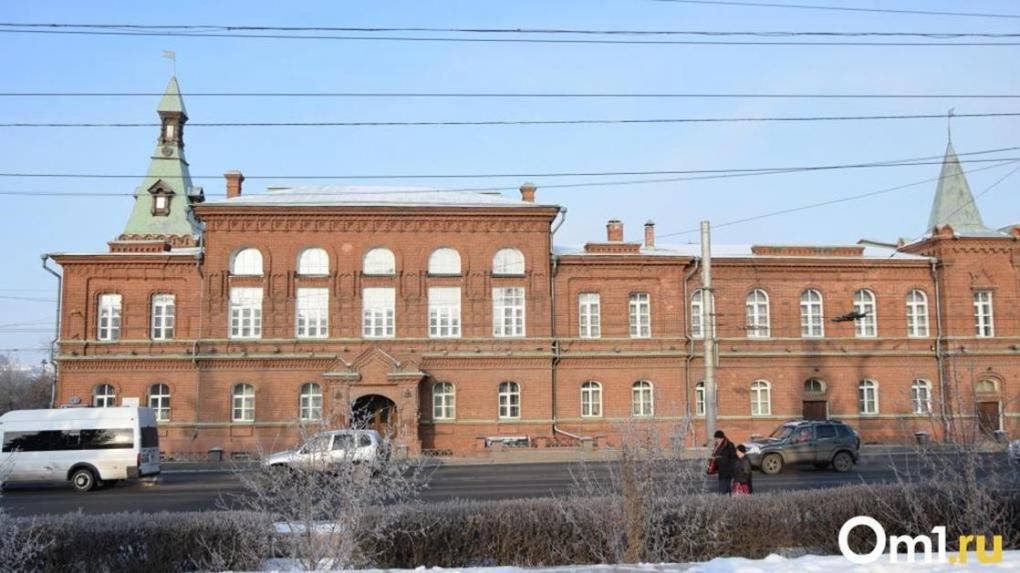 Здание горсовета в центре Омска отремонтируют за 27 миллионов