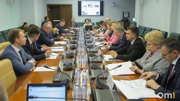 Омской области выделили ещё 6 млрд рублей на строительство больниц