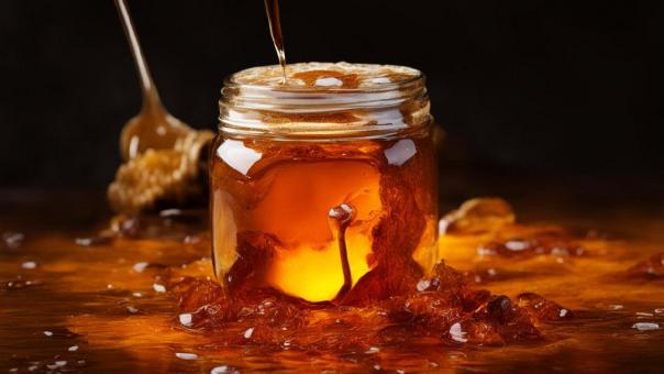 Ученые шокированы: какие чудеса творит медовая вода