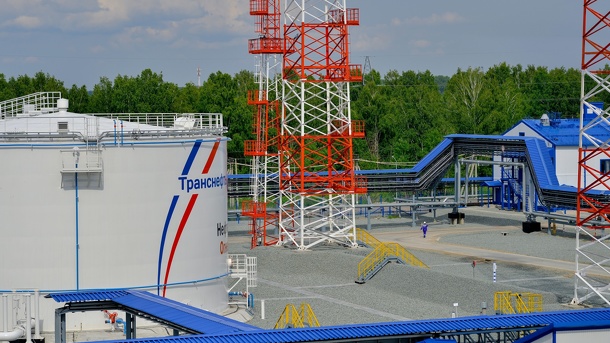 Нефтепроводчики завершили гидроиспытания резервуаров в Новосибирской области